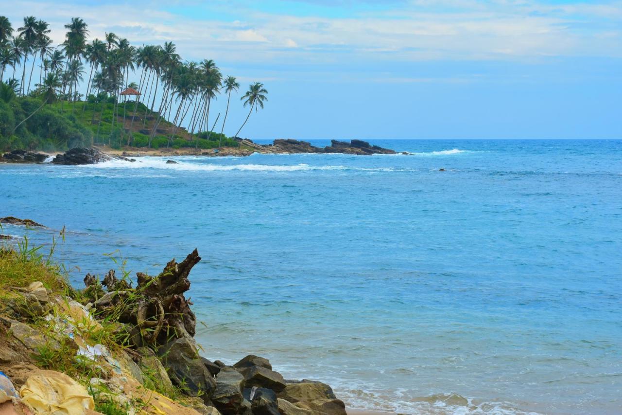 Anb Surf View Hotell Tangalle Exteriör bild