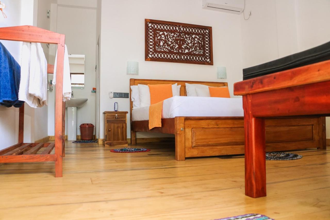 Anb Surf View Hotell Tangalle Exteriör bild