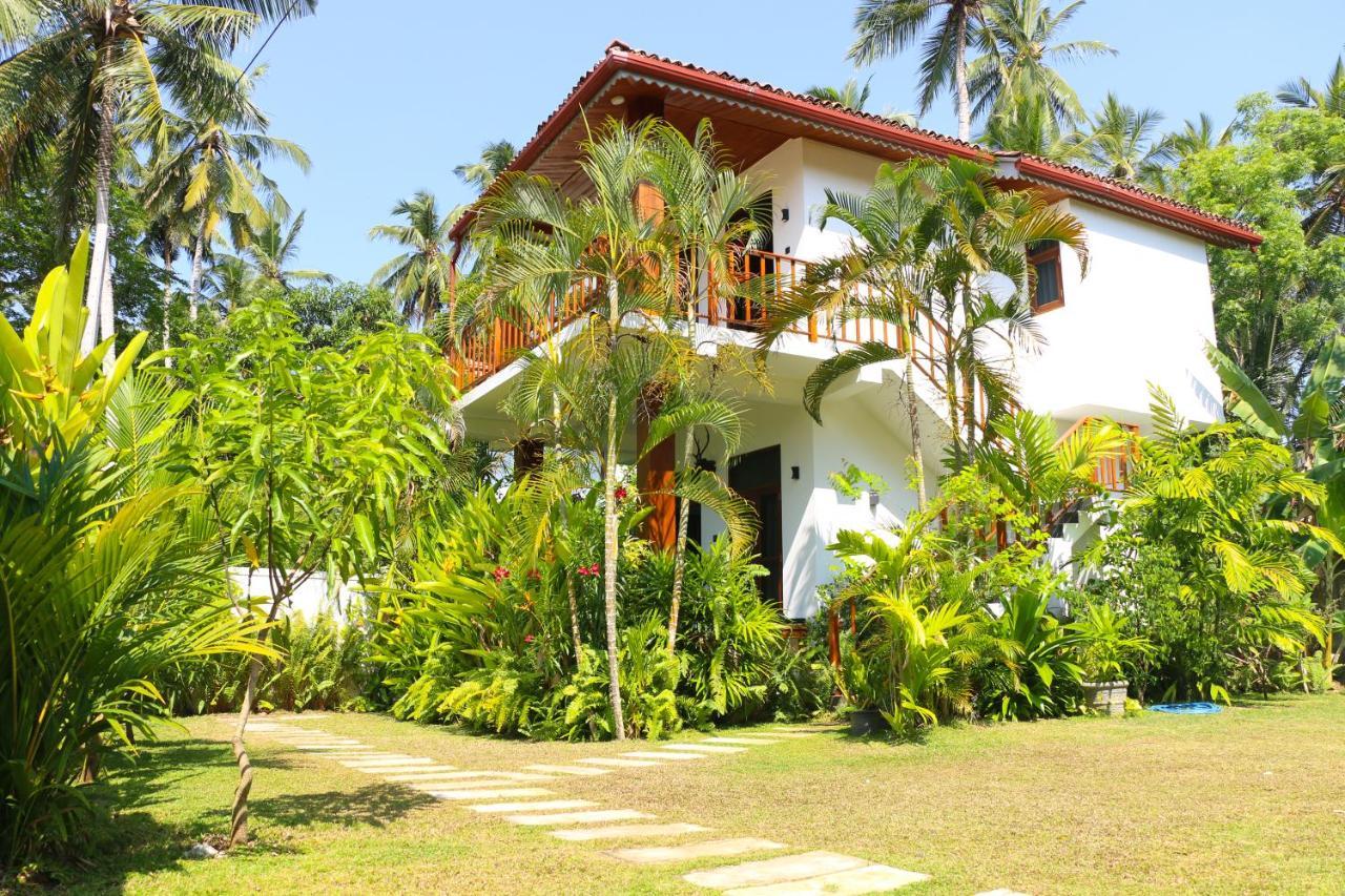Anb Surf View Hotell Tangalle Exteriör bild