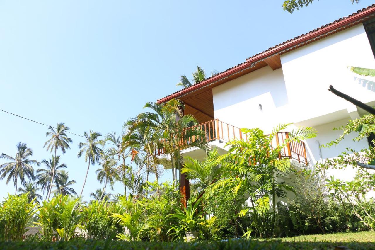 Anb Surf View Hotell Tangalle Exteriör bild