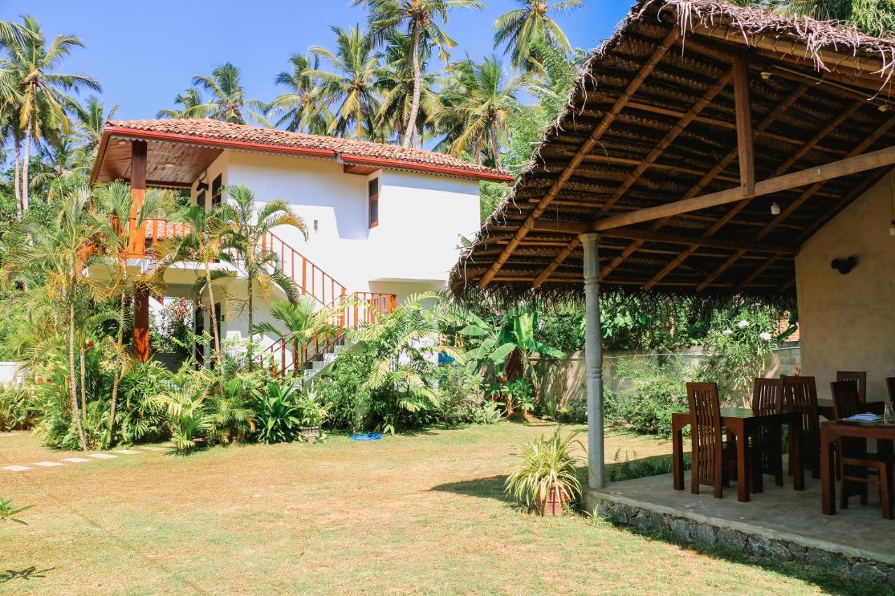 Anb Surf View Hotell Tangalle Exteriör bild